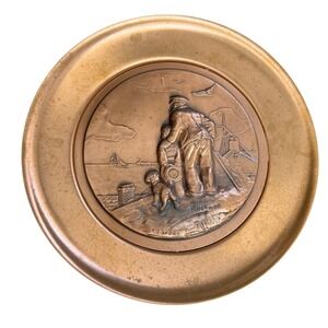 Norman Rockwell Looking Out To Sea 1977 Creative World Bronze Plate No 3104
